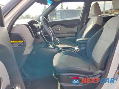 Zdjęcie 7 z 13 samochodu: 2015 KIA SOUL BASE VIN:KNDJN2A26F7793662 - miniatura