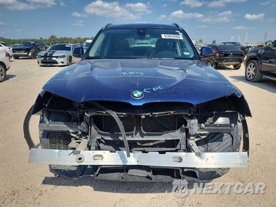 Piąte zdjęcie samochodu w środku: 2017 BMW X3 XDRIVE28I VIN:5UXWX9C5XH0T10491 - miniatura