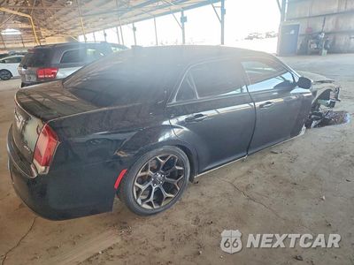Trzecie zdjęcie samochodu z tyłu: 2019 CHRYSLER 300 S VIN:2C3CCABG1KH516536 - miniatura