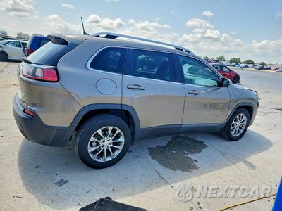 Trzecie zdjęcie samochodu z tyłu: 2021 JEEP CHEROKEE LATITUDE PLUS VIN:1C4PJLLB7MD200303 - miniatura