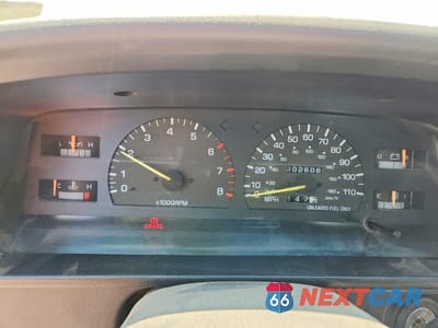 Zdjęcie 9 z 12 samochodu: 1994 TOYOTA PICKUP DX V6 VIN:JT4VN13D9R5132248 - miniatura