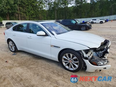 Czwarte zdjęcie samochodu z boku: 2019 JAGUAR XF PREMIUM VIN:SAJBD4FX1KCY78838 - miniatura
