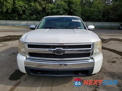 Piąte zdjęcie samochodu w środku: 2008 CHEVROLET SILVERADO K1500 VIN:1GCEK19JX8Z282883 - miniatura