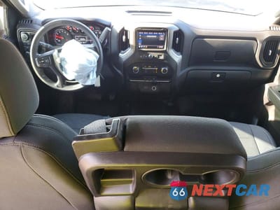 Zdjęcie 8 z 13 samochodu: 2020 CHEVROLET SILVERADO K1500 CUSTOM VIN:3GCPYBEHXLG454533 - miniatura