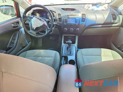 Zdjęcie 8 z 12 samochodu: 2014 KIA FORTE EX VIN:KNAFX4A83E5106970 - miniatura