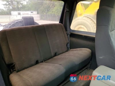 Zdjęcie 10 z 12 samochodu: 2004 JEEP WRANGLER X VIN:1J4FA39S34P793055 - miniatura