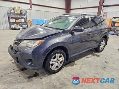 2015 TOYOTA RAV4 LE JTMZFREV2FD071409 - główne zdjęcie licytacji z USA - miniatura