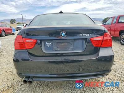 Zdjęcie 6 z 12 samochodu: 2010 BMW 328 XI VIN:WBAPK7C57AA461052 - miniatura