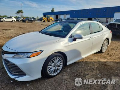 2019 TOYOTA CAMRY XLE 4T1B11HK1KU792345 - główne zdjęcie licytacji z USA - miniatura