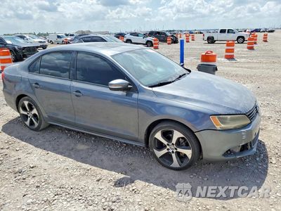 Czwarte zdjęcie samochodu z boku: 2012 VOLKSWAGEN JETTA TDI VIN:3VWLL7AJ4CM390796 - miniatura