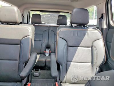 Zdjęcie 10 z 13 samochodu: 2022 GMC ACADIA AT4 VIN:1GKKNLLS7NZ142636 - miniatura