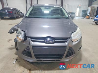 Piąte zdjęcie samochodu w środku: 2012 FORD FOCUS SE VIN:1FAHP3F20CL390969 - miniatura