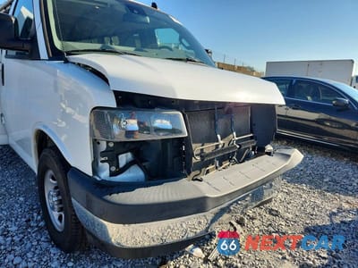 Zdjęcie 9 z 10 samochodu: 2019 CHEV EXPRESS CA VIN:1GAZGPFG9K1257549 - miniatura