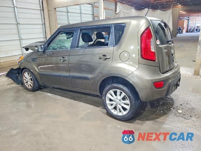 Drugie zdjęcie samochodu z przodu: 2012 KIA SOUL + VIN:KNDJT2A66C7377616 - miniatura