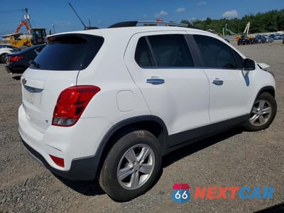 Trzecie zdjęcie samochodu z tyłu: 2018 CHEVROLET TRAX 1LT VIN:KL7CJLSB0JB688353 - miniatura