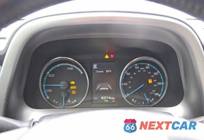 Zdjęcie 8 z 10 samochodu: 2017 TOYOTA RAV4 HYBRID XLE VIN:JTMRJREV3HD104354 - miniatura