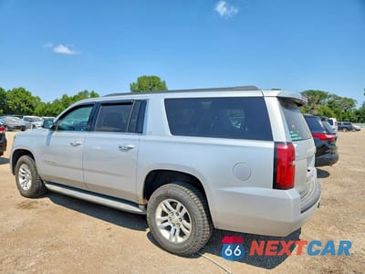 Drugie zdjęcie samochodu z przodu: 2015 CHEVROLET SUBURBAN K1500 LT VIN:1GNSKJKC6FR195193 - miniatura