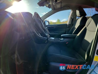 Zdjęcie 7 z 14 samochodu: 2020 TOYOTA RAV4 LE VIN:JTMMWRFV9LD059682 - miniatura
