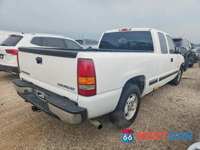 Trzecie zdjęcie samochodu z tyłu: 2002 CHEVROLET SILVERADO C1500 VIN:2GCEC19V521392546 - miniatura