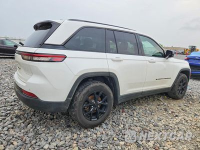 Trzecie zdjęcie samochodu z tyłu: 2024 JEEP GRAND CHEROKEE LAREDO VIN:1C4RJHAG4R8951167 - miniatura