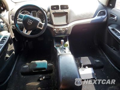 Zdjęcie 8 z 12 samochodu: 2015 DODGE JOURNEY R/T VIN:3C4PDDEG4FT721255 - miniatura
