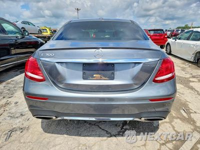 Zdjęcie 6 z 13 samochodu: 2019 MERCEDES-BENZ E 300 VIN:WDDZF4JB5KA515866 - miniatura