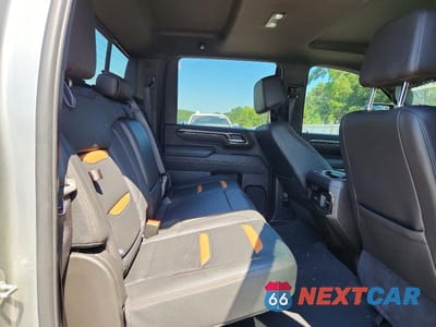 Zdjęcie 10 z 12 samochodu: 2025 GMC SIERRA K3500 AT4 VIN:1GT4UVEY4SF202096 - miniatura
