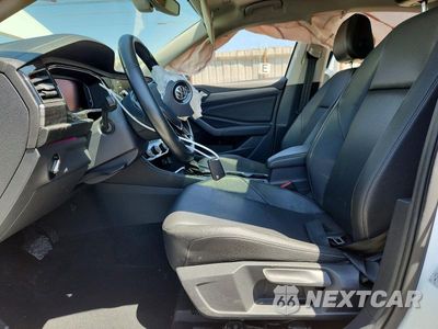 Zdjęcie 13 z 26 samochodu: 2019 VOLKSWAGEN JETTA SEL VIN:3VWE57BU1KM077201 - miniatura