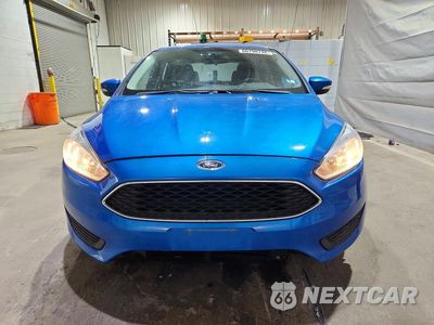 Piąte zdjęcie samochodu w środku: 2016 FORD FOCUS SE VIN:1FADP3F23GL248118 - miniatura