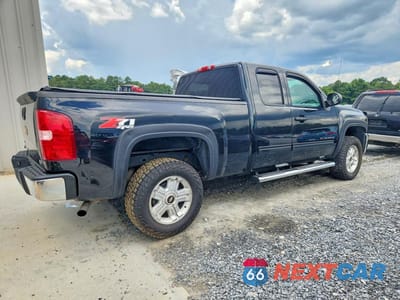 Trzecie zdjęcie samochodu z tyłu: 2012 CHEVROLET SILVERADO K1500 LT VIN:1GCRKSE70CZ308255 - miniatura