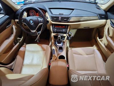 Zdjęcie 8 z 13 samochodu: 2013 BMW X1 SDRIVE28I VIN:WBAVM1C50DVW43297 - miniatura