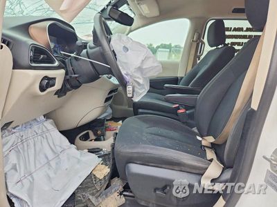 Zdjęcie 7 z 13 samochodu: 2017 CHRYSLER PACIFICA LX VIN:2C4RC1CG4HR665515 - miniatura