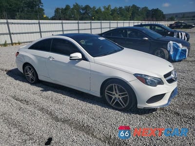 Czwarte zdjęcie samochodu z boku: 2016 MERCEDES-BENZ E 550 VIN:WDDKJ7DB2GF316491 - miniatura