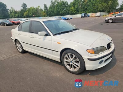 Czwarte zdjęcie samochodu z boku: 2005 BMW 330 XI VIN:WBAEW53445PN39667 - miniatura