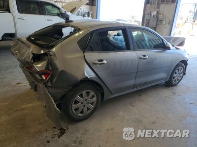 Trzecie zdjęcie samochodu z tyłu: 2023 KIA RIO S VIN:3KPA24AD0PE582643 - miniatura