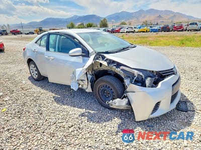 Czwarte zdjęcie samochodu z boku: 2016 TOYOTA COROLLA LE VIN:5YFBURHE5GP525959 - miniatura