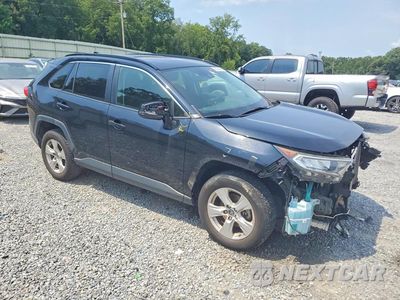 Czwarte zdjęcie samochodu z boku: 2019 TOYOTA RAV4 XLE VIN:JTMP1RFV9KD010556 - miniatura
