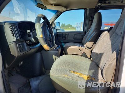 Zdjęcie 7 z 13 samochodu: 2006 CHEVROLET EXPRESS G3500 DELIVERY VAN VIN:1GAHG39U961246711 - miniatura