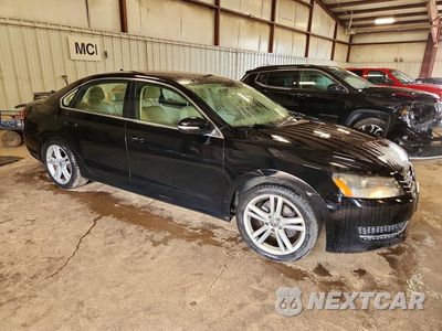Czwarte zdjęcie samochodu z boku: 2014 VOLKSWAGEN PASSAT SE VIN:1VWBT7A32EC052086 - miniatura