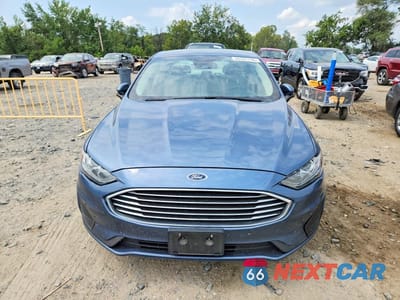 Piąte zdjęcie samochodu w środku: 2019 FORD FUSION SE VIN:3FA6P0LU5KR151252 - miniatura