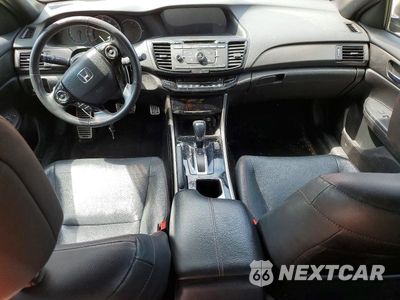 Zdjęcie 8 z 13 samochodu: 2017 HONDA ACCORD SPORT SPECIAL EDITION VIN:1HGCR2F18HA041000 - miniatura