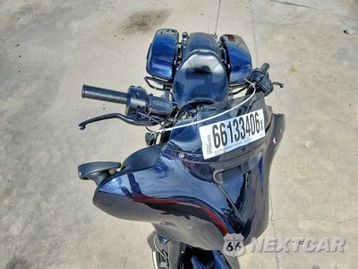 Piąte zdjęcie samochodu w środku: 2019 HARLEY-DAVIDSON FLHX VIN:1HD1KBC15KB659874 - miniatura