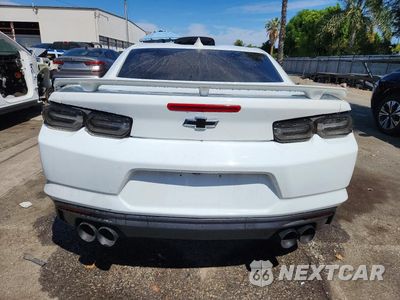 Zdjęcie 6 z 13 samochodu: 2019 CHEVROLET CAMARO SS VIN:1G1FF1R78K0137343 - miniatura