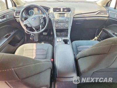 Zdjęcie 8 z 12 samochodu: 2018 FORD FUSION S VIN:3FA6P0G74JR229300 - miniatura