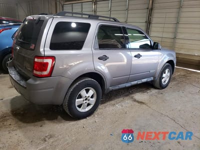 Trzecie zdjęcie samochodu z tyłu: 2008 FORD ESCAPE XLT VIN:1FMCU93128KD40210 - miniatura