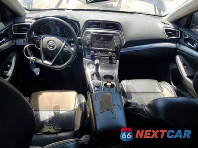 Zdjęcie 8 z 12 samochodu: 2019 NISSAN MAXIMA 3.5 SV VIN:1N4AA6AVXKC377859 - miniatura