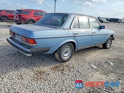 Trzecie zdjęcie samochodu z tyłu: 1985 MERCEDES-BENZ 300 DT VIN:WDBAB33C8FA272934 - miniatura