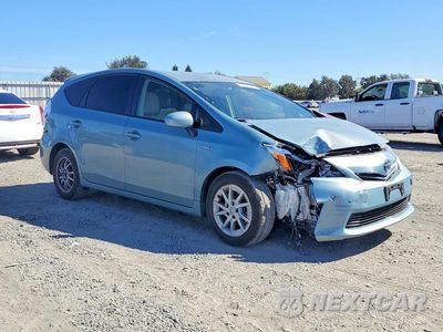 Czwarte zdjęcie samochodu z boku: 2014 TOYOTA PRIUS V THREE VIN:JTDZN3EUXEJ011742 - miniatura