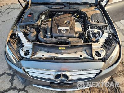 Zdjęcie 11 z 12 samochodu: 2017 MERCEDES-BENZ E 300 4MATIC VIN:WDDZF4KB4HA101050 - miniatura