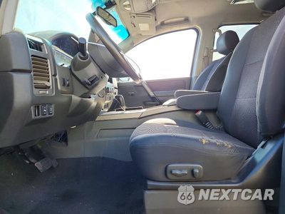 Zdjęcie 7 z 14 samochodu: 2005 NISSAN ARMADA SE VIN:5N1AA08A15N712375 - miniatura